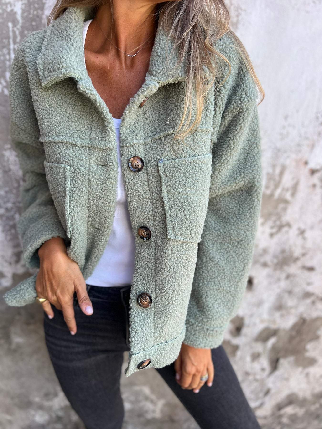 Bea | Mjuk jacka med knappar